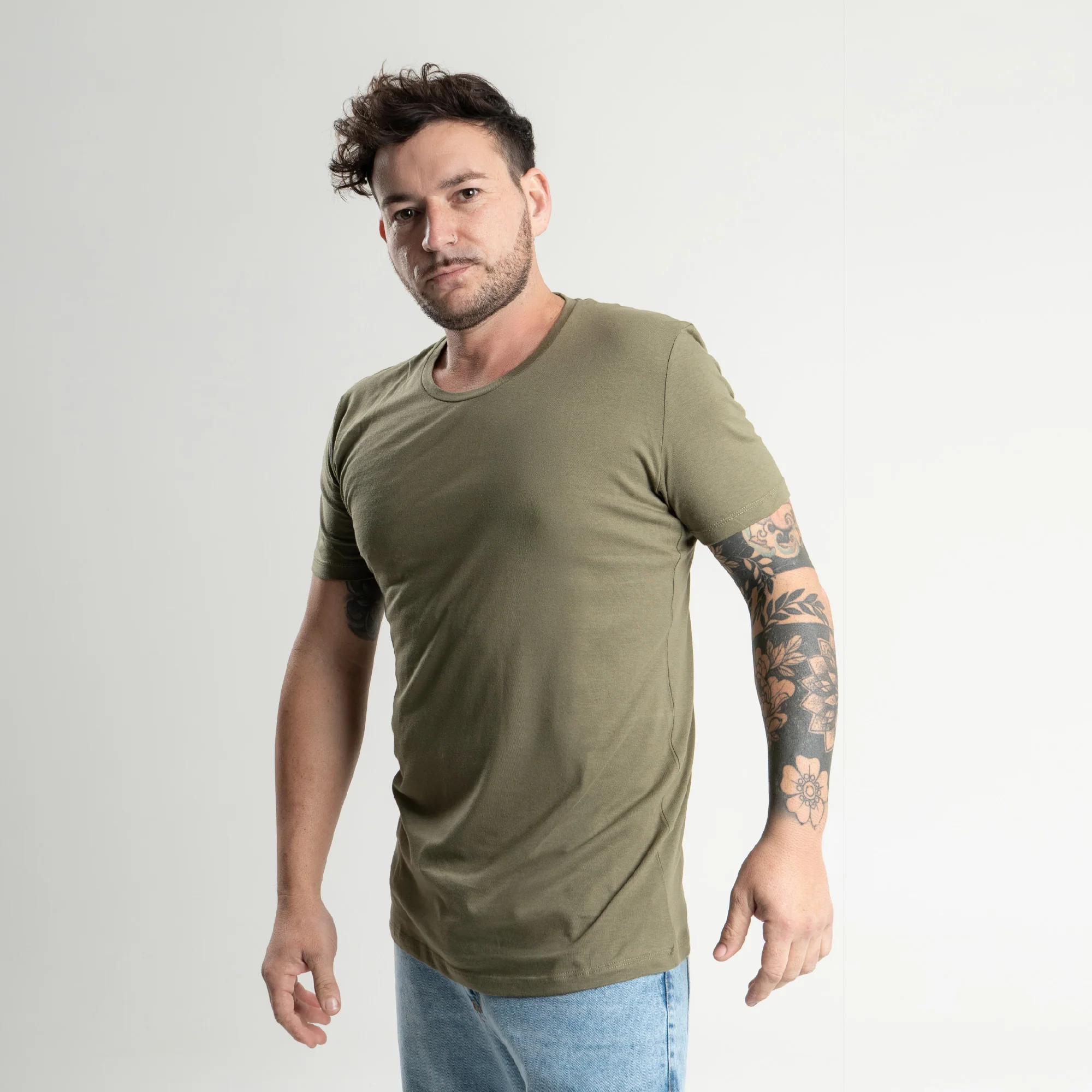 Pack 3+1 Campera Gratis - Remeras que te hacen ver mejor al instante - Image 10